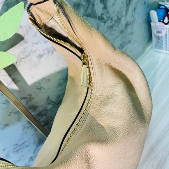 MICHAEL KORS Lydia Acorn Leather Large Shoulder Bag Cream - Picture 7 of 9